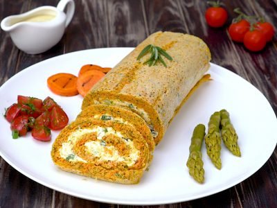 Как приготовить морковный рулет с сырной начинкой