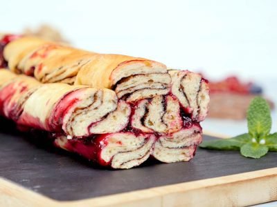 Как приготовить рулет с джемом и шоколадом