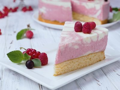 Как приготовить торт «Малиновая зебра»