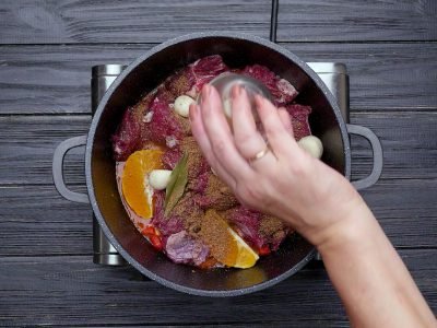 Как приготовить тушеную телятину