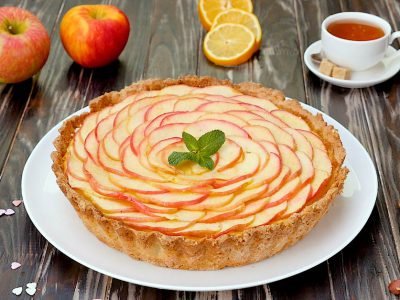 Как приготовить яблочный тарт с творожным кремом