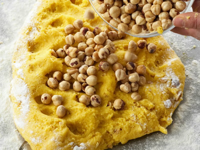 тесто с орехами