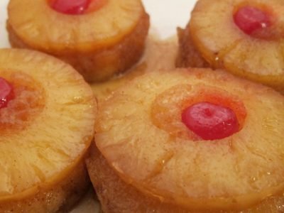 Капкейки-перевертыши с ананасом