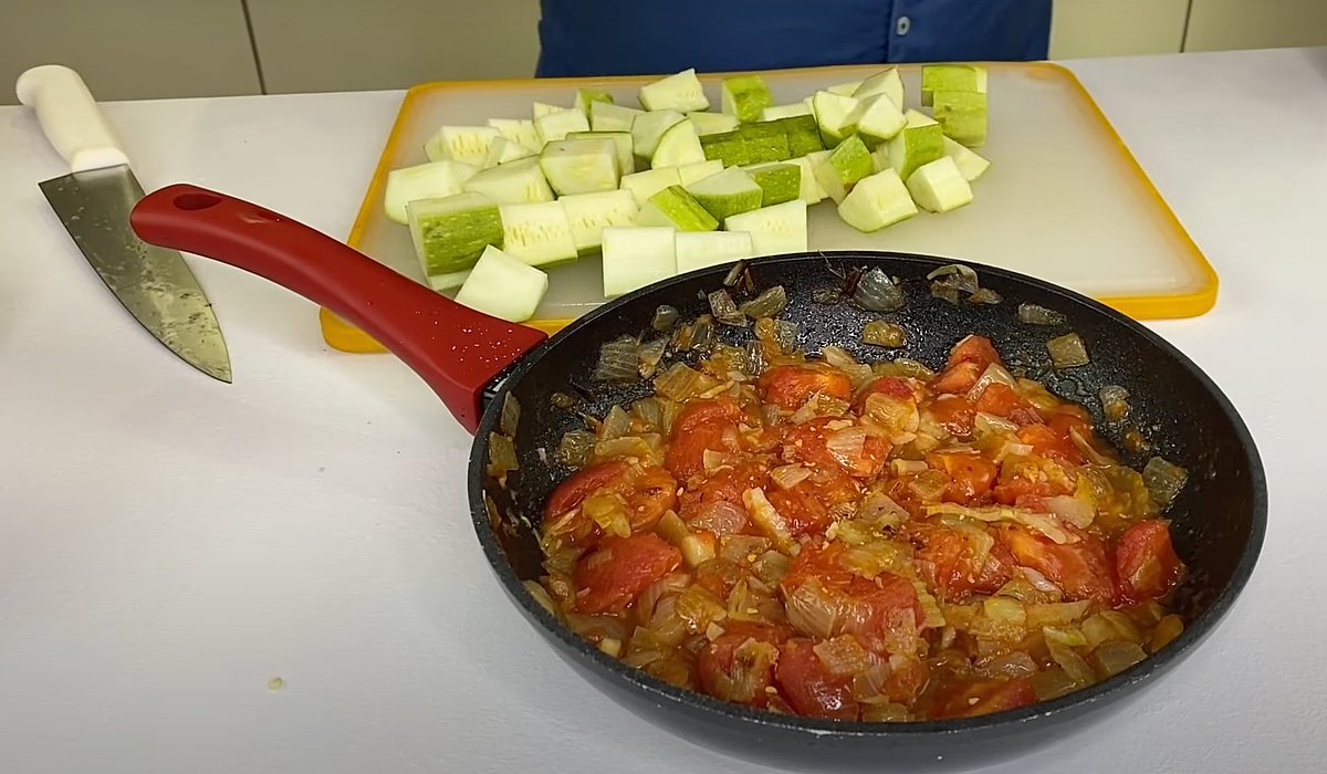 овощное рагу с кабачками и помидорами