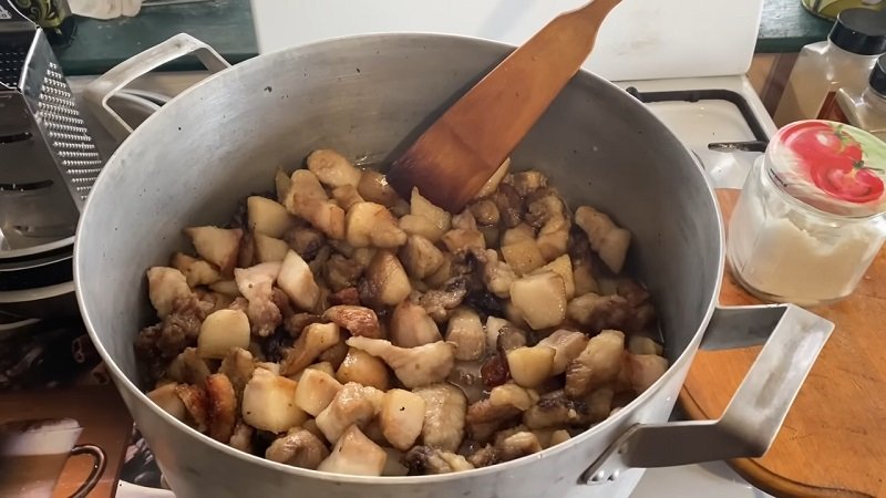 жареная свинина