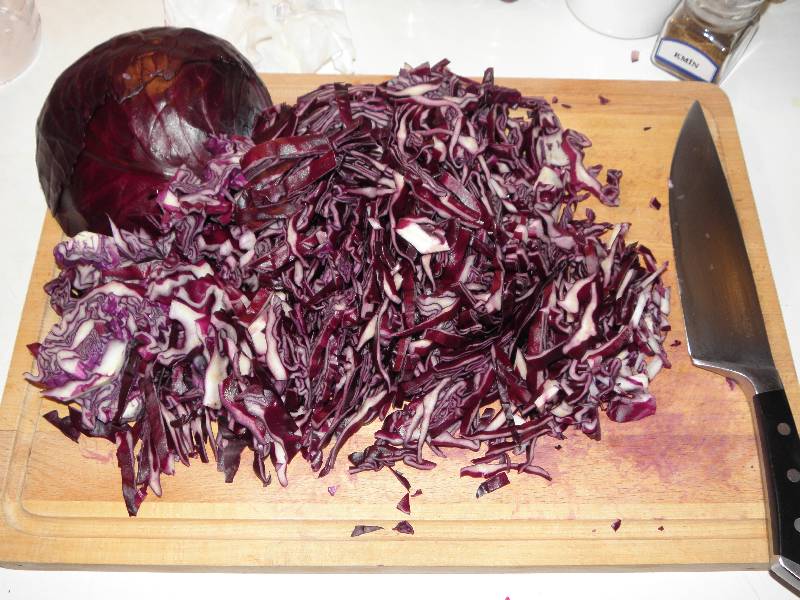 шинковать капусту