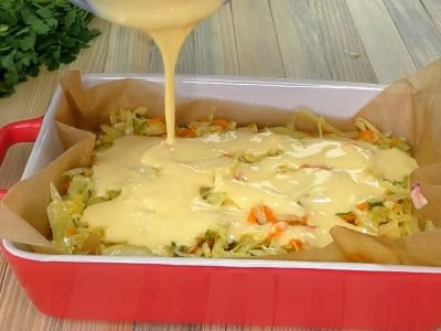 Капустная запеканка с курицей: готовим в духовке или на сковороде