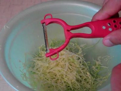 Капустные оладьи с ржаной мукой