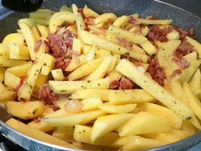 Картофель по-генеральски: рецепт на сковороде