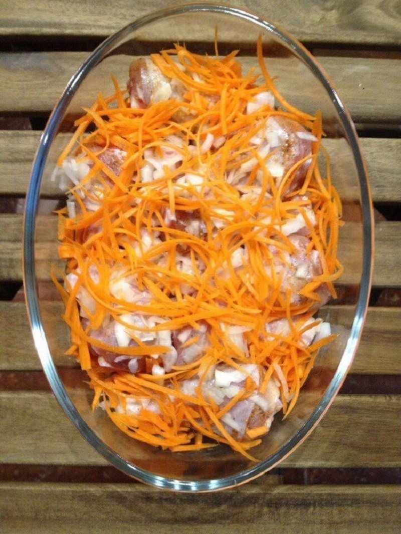 картофель с курицей в духовке