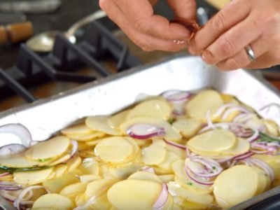 Картофель с луком