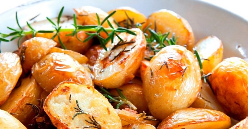 картофель с розмарином