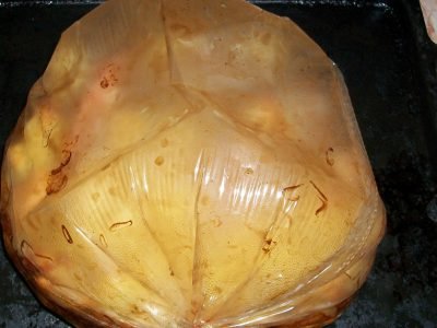 Картофель со специями в рукаве