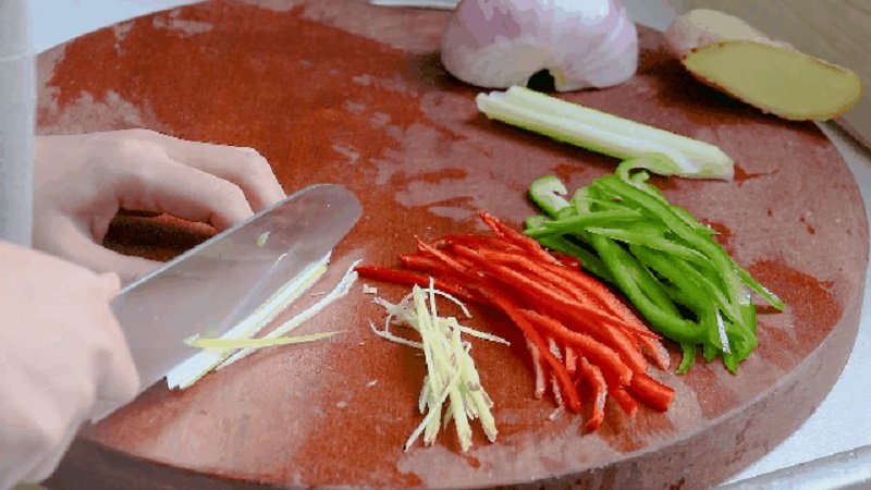 Как готовится тонкая картофельная соломка- Со Вкусом