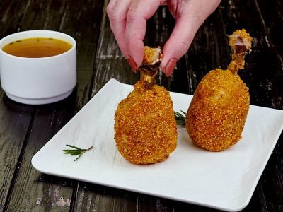 Картофельные крокеты с курицей на косточке