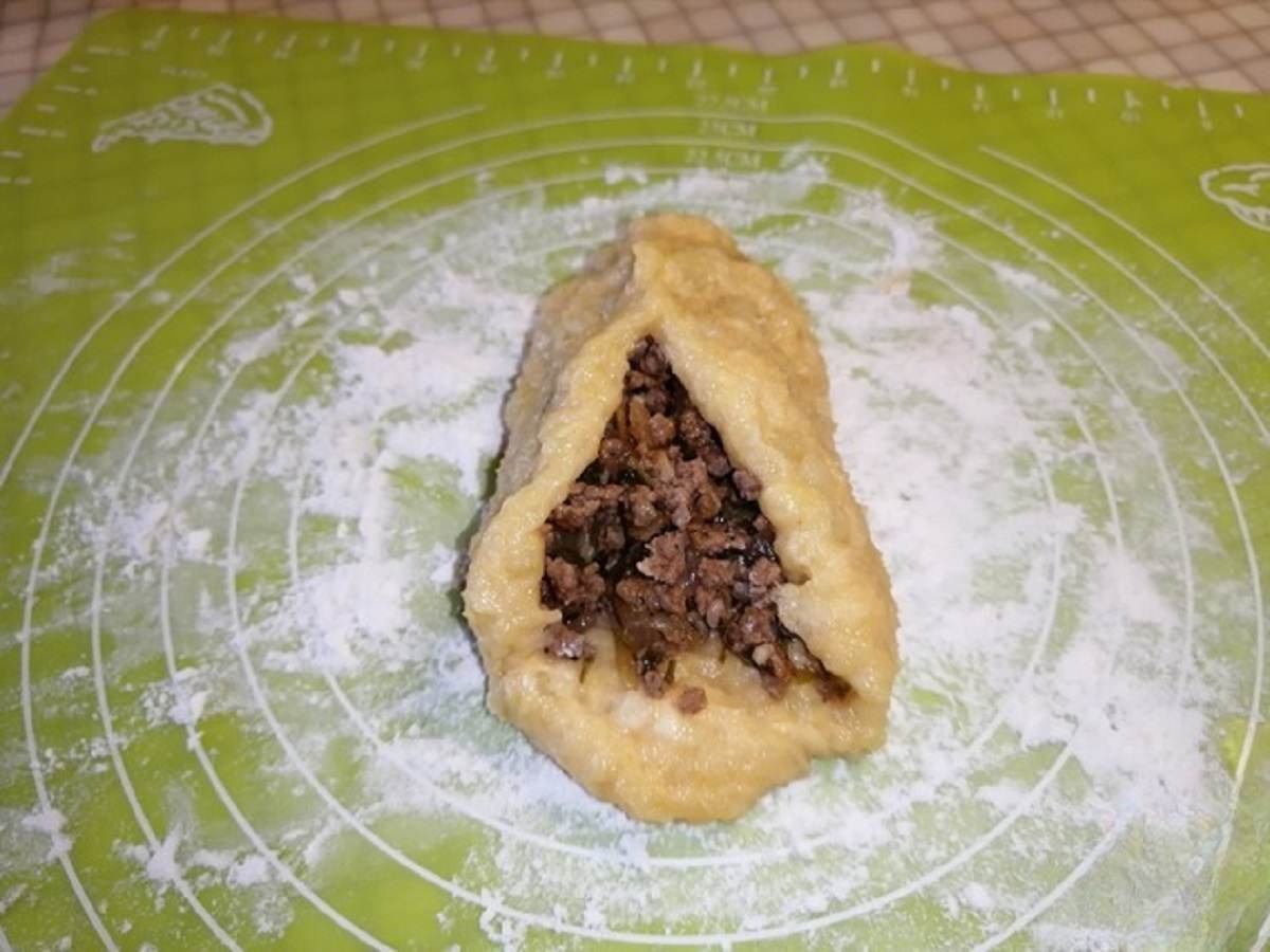 картофельная лепешка с начинкой