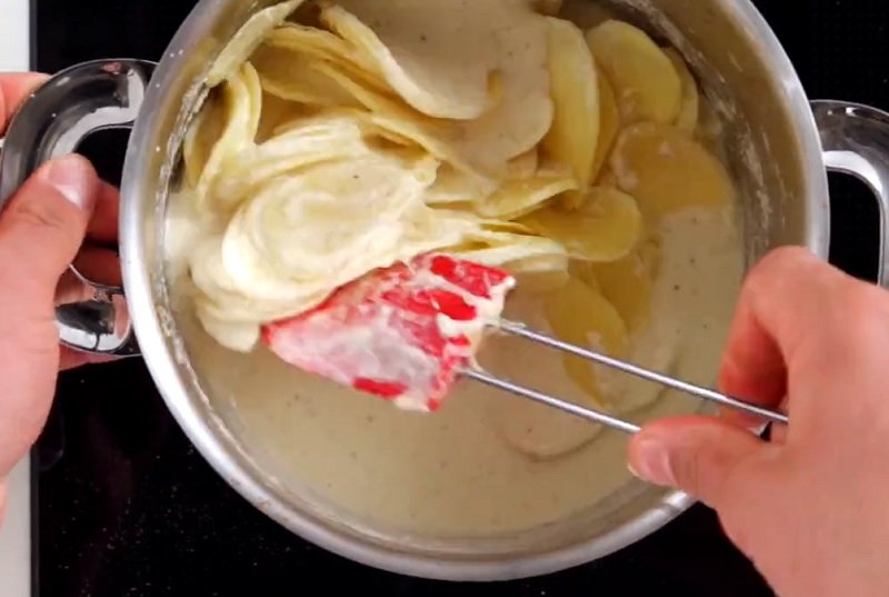 картофель в соусе бешамель фото