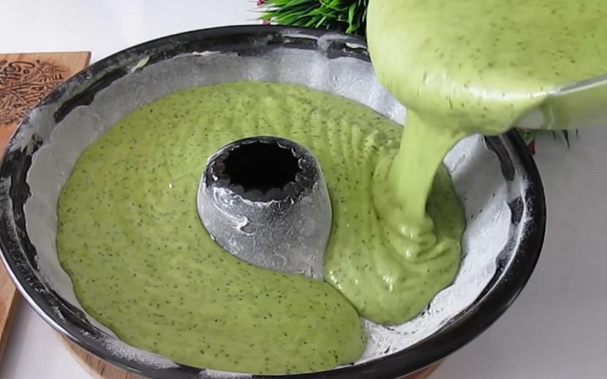 тесто в форме