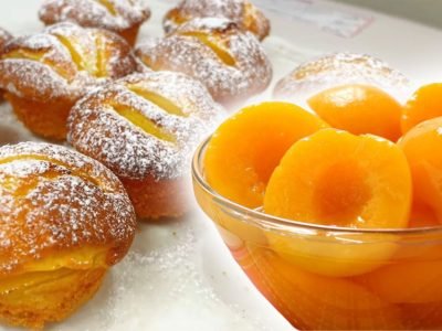Воздушные кексы с консервированными персиками