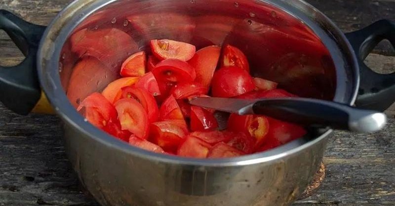 подача домашнего кетчупа