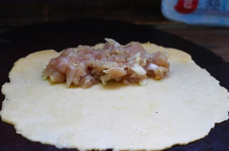 кибинай с курицей