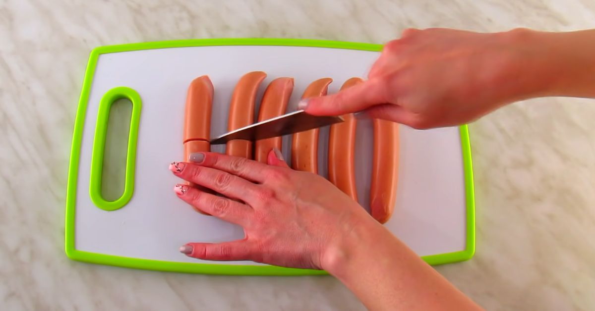 сардельки на палочке