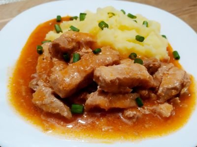 Классический гуляш