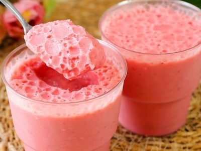 Клубничный десерт с желатином