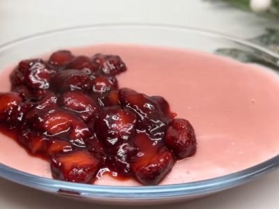 Легкий клубничный пудинг