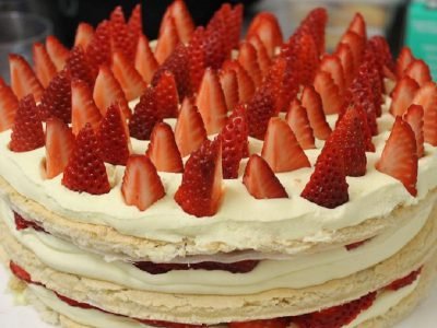 Клубничный торт