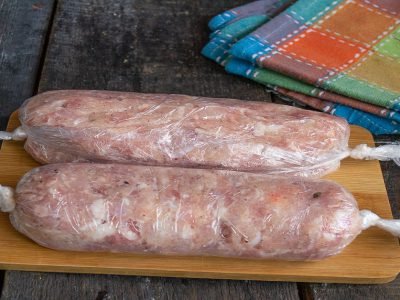 Домашняя колбаса из куриной грудки