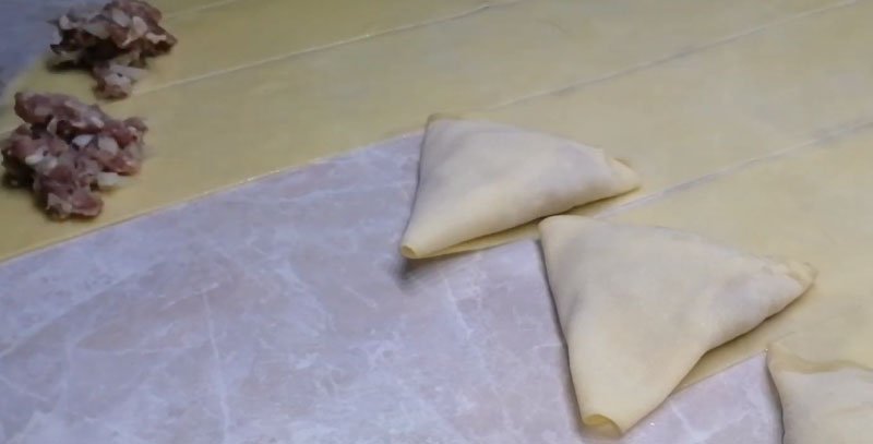 тесто с мясом