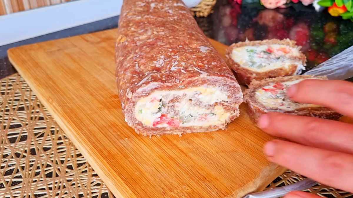 Как приготовить котлетный рулет из говяжьего фарша - Со Вкусом