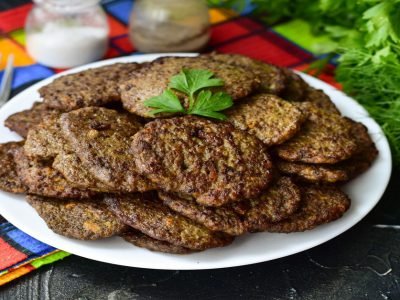 Котлеты из куриной печени с морковью