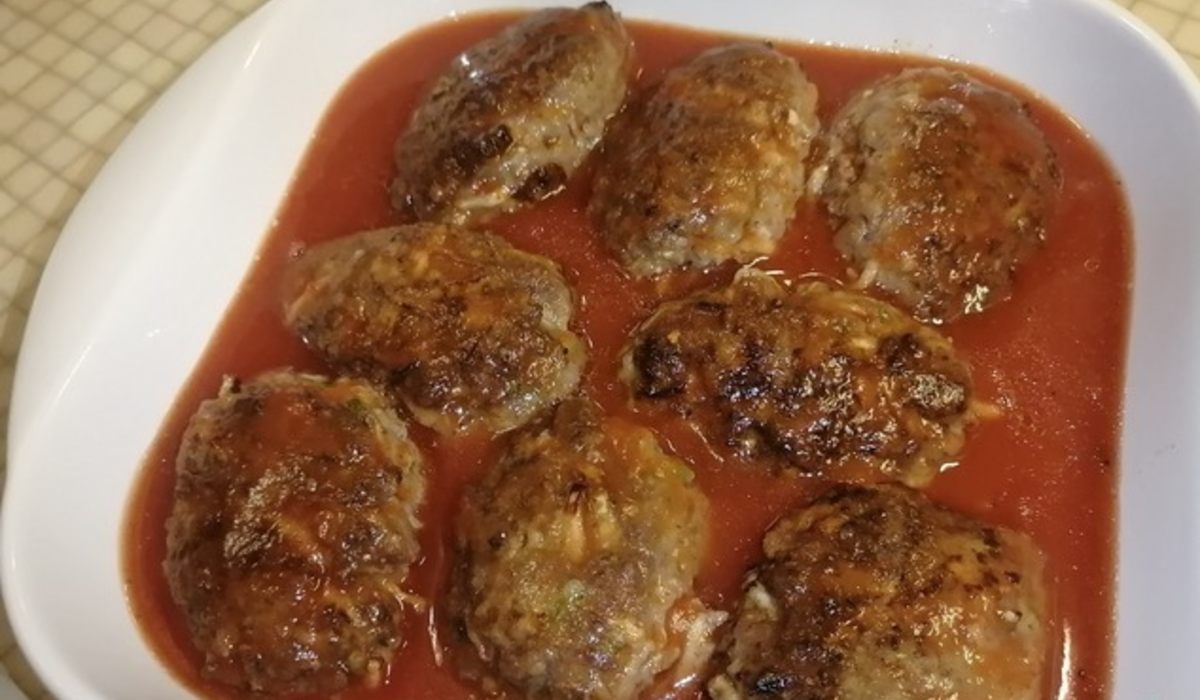 котлеты под соусом