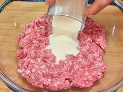 Бюджетные котлеты с манкой и картошкой