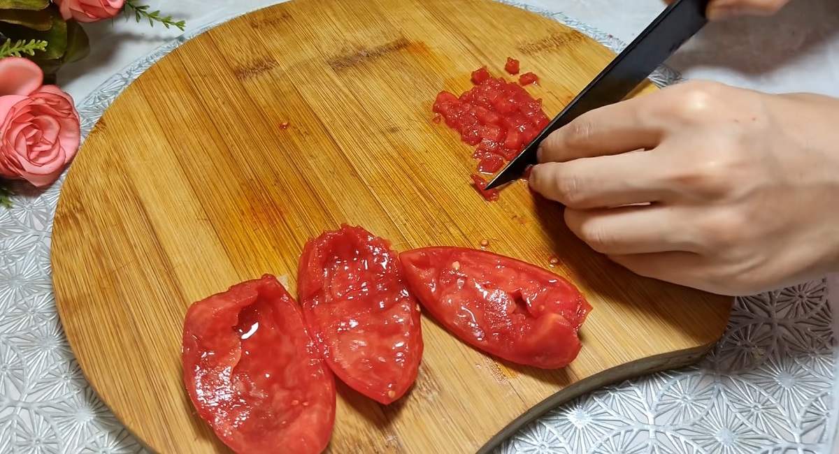 нарезание помидора