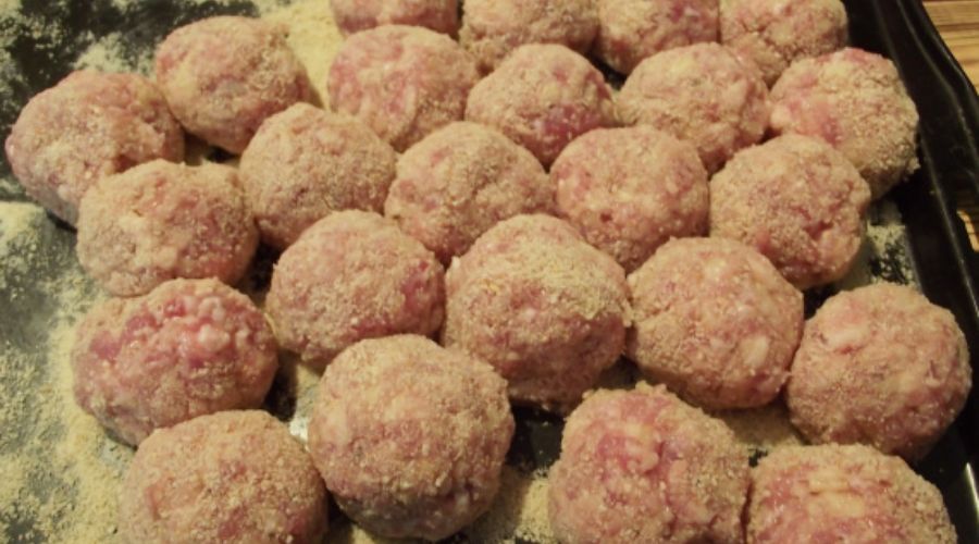 котлеты на противне