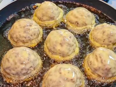 Котлеты в кляре с яйцом перепелки внутри