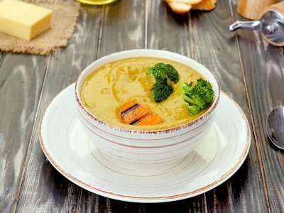 Крем-суп с брокколи и сыром