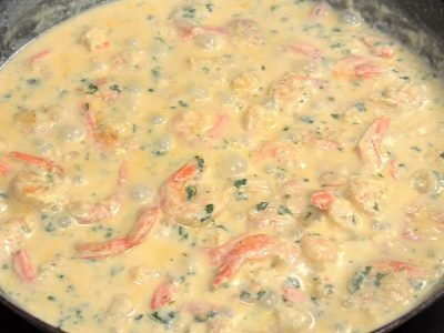 Креветки в чесночно-сливочном соусе