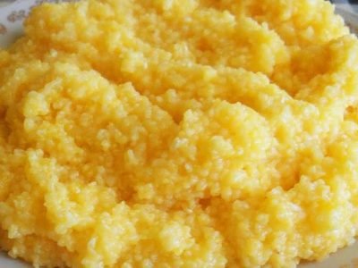 Кукурузная каша с яблоком