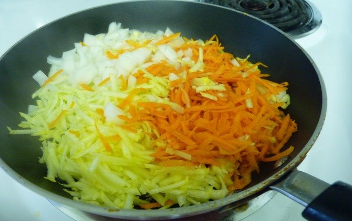 рыба с морковью и луком