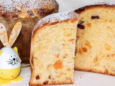 Пасхальный кулич на дрожжах с сухофруктами