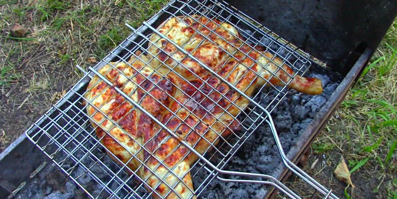 курица грильс мятным соусом