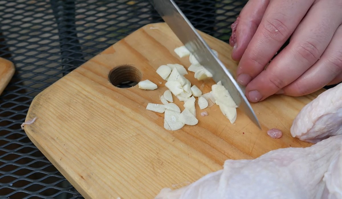 рубленый чеснок