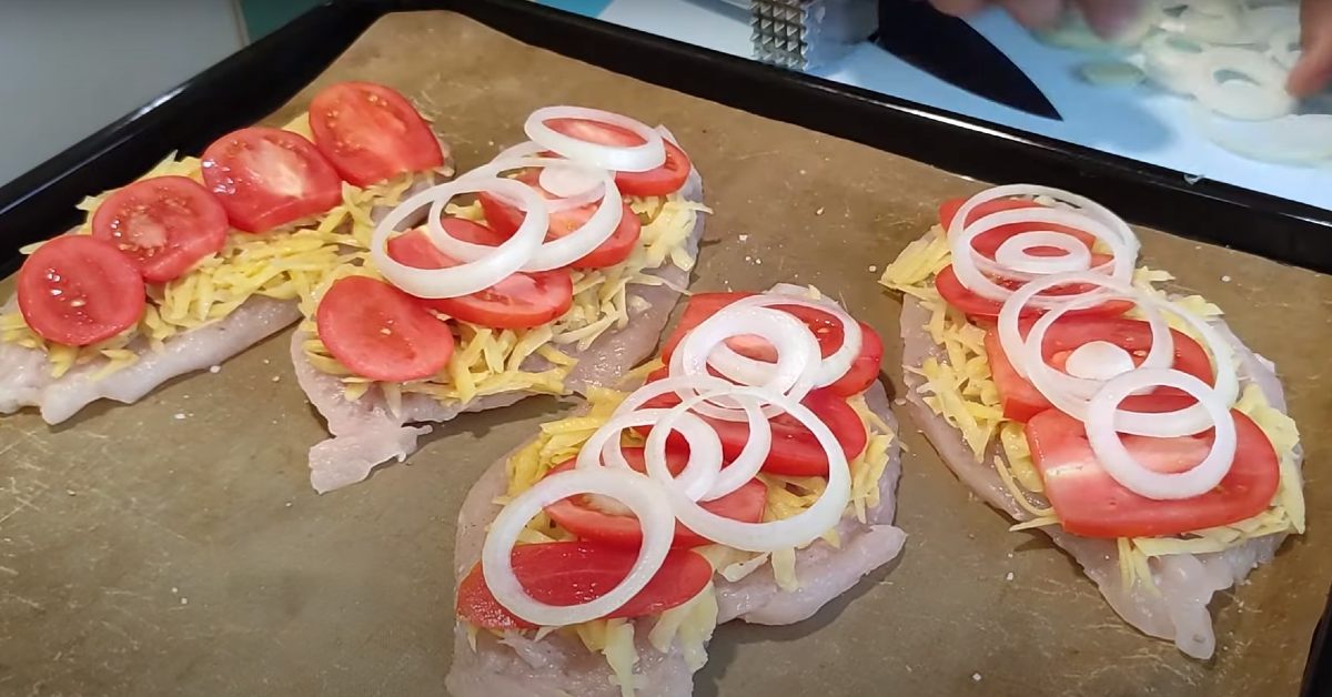 курица с луком