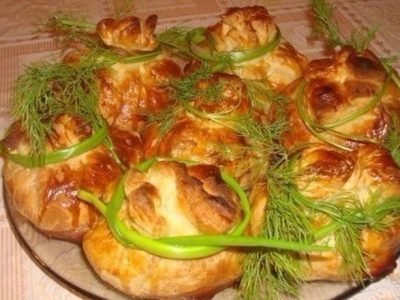 Курица с ананасами в тесте