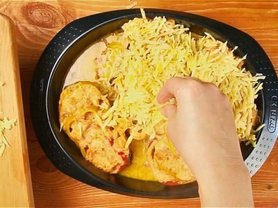 Курица с овощами в духовке