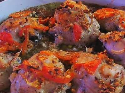 Курица с помидорами